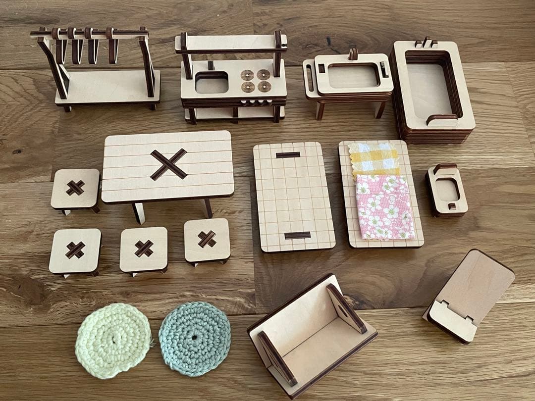 milky wood ミルキーウッド　ドールハウス　シルバニア