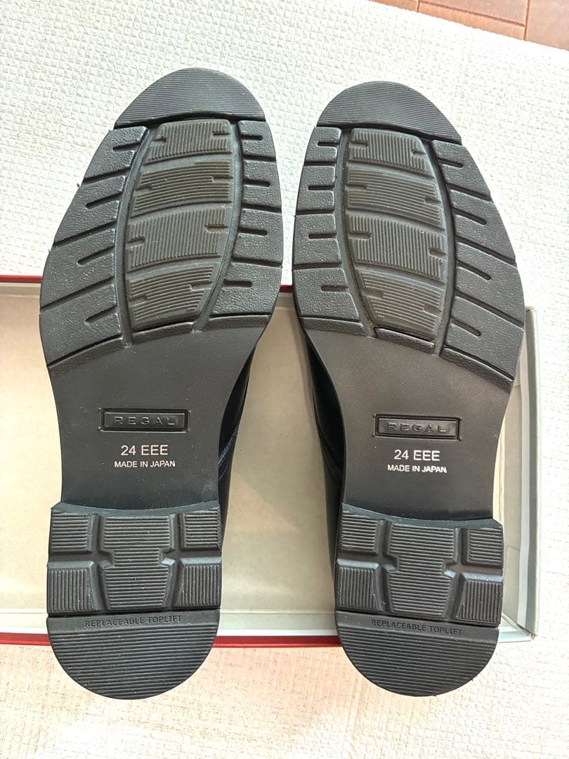 【ほぼ新品】 REGAL/24EEE/黒/品番34CLBD 定価30,800円