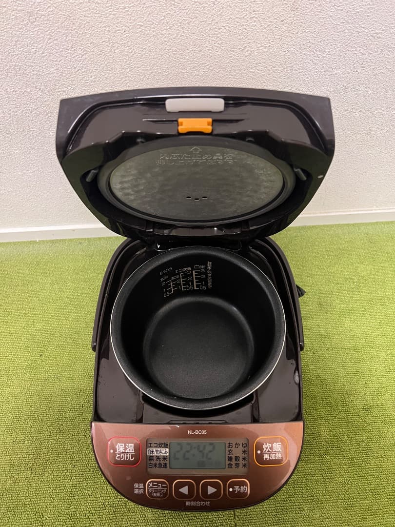 みつこ 象印 2019年製 炊飯器 極め炊き 3合炊き ブラウン 家電