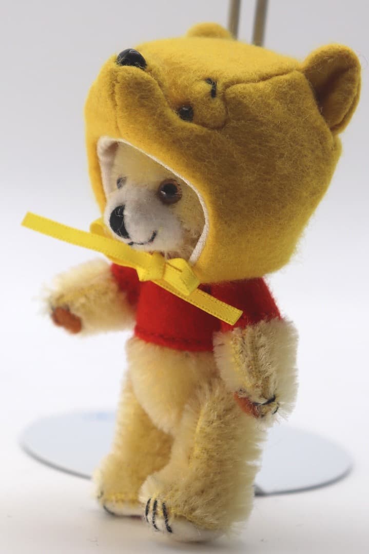 Winnie the Poohメリーソー 9cmミニチュアサイズくまのプー72番