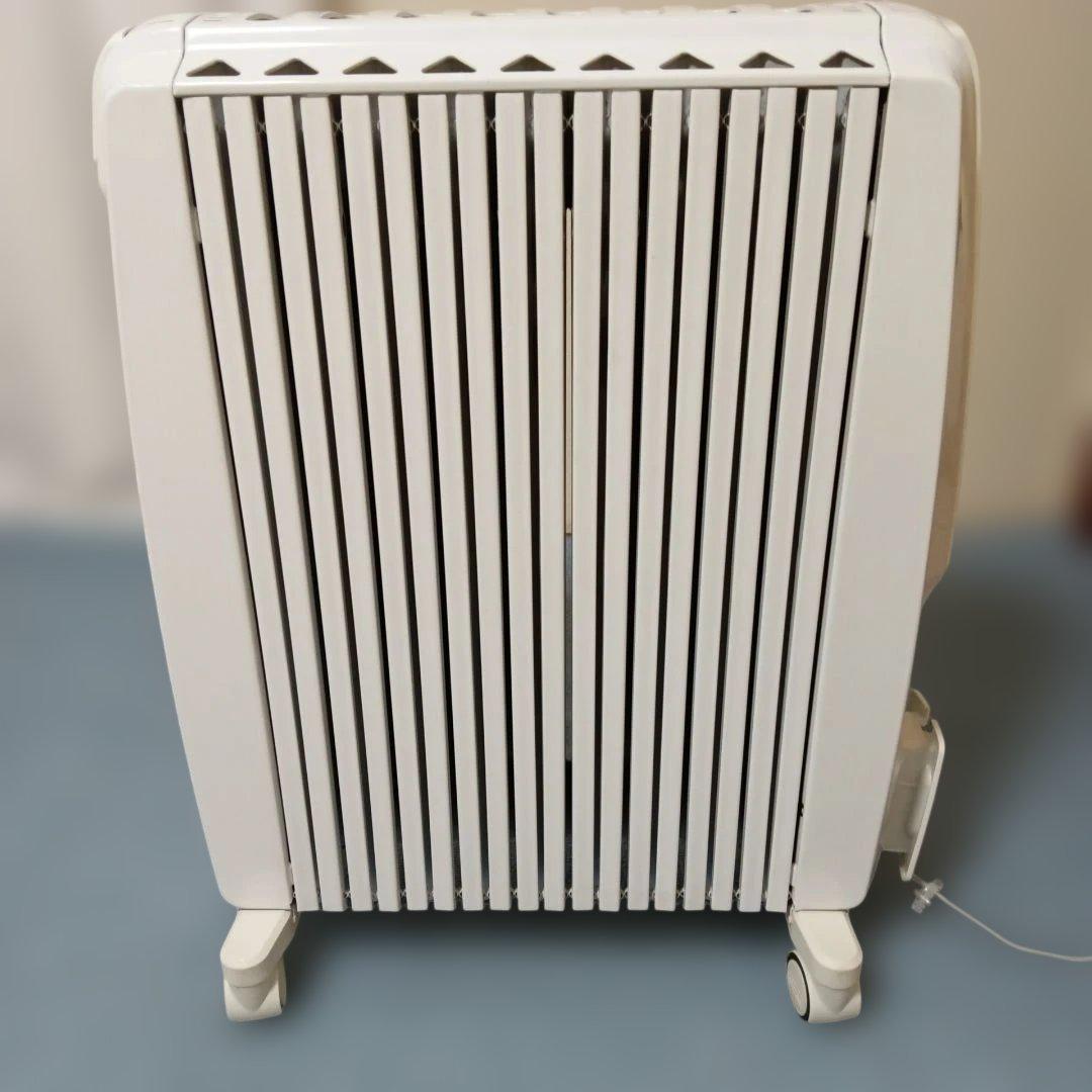 デロンギ オイルヒーター ドラゴンデジタル リモコン付 型式TDD0915W