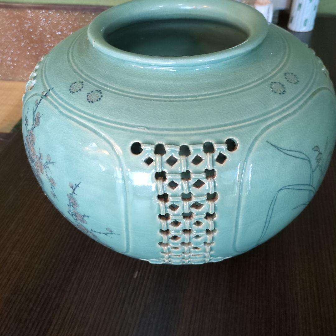 青磁・透かし・飾り壷・花器