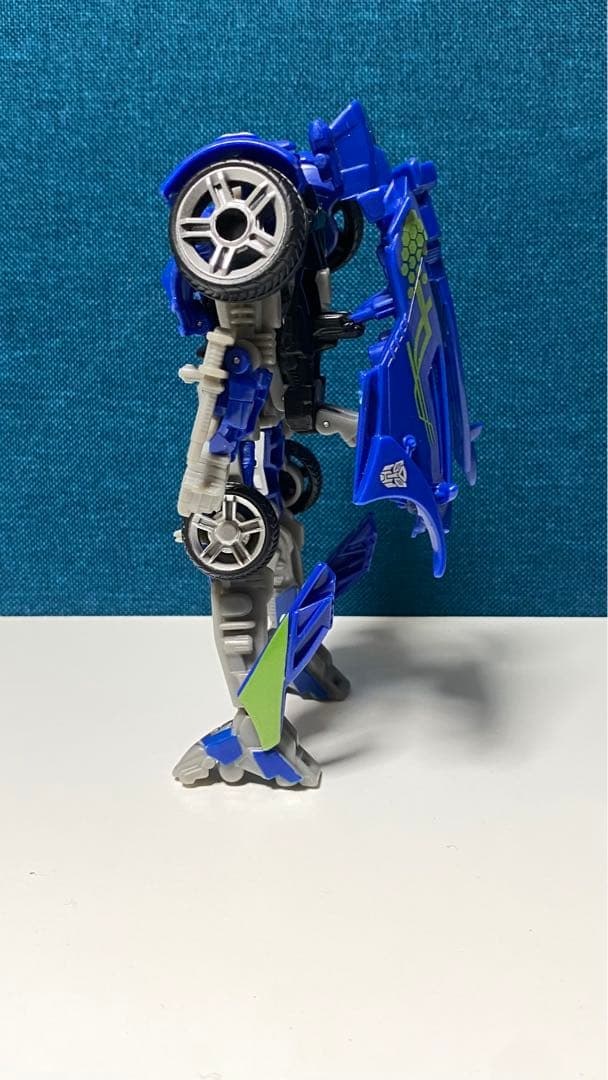 トランスフォーマー　イーバック　EVAC スタジオシリーズ