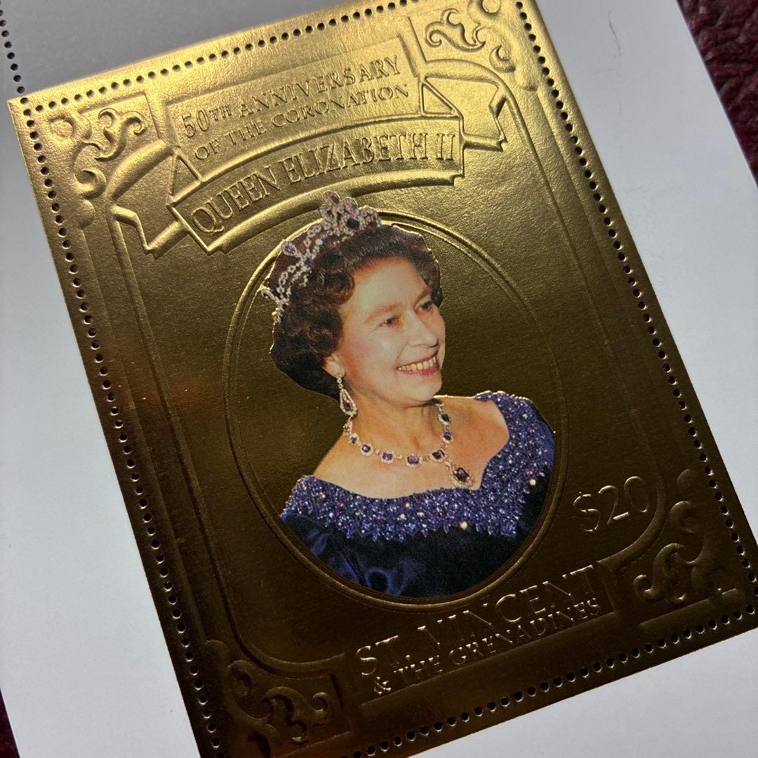 76728セール現品限　外国切手　セントビンセント発行エリザベス女王小型シート