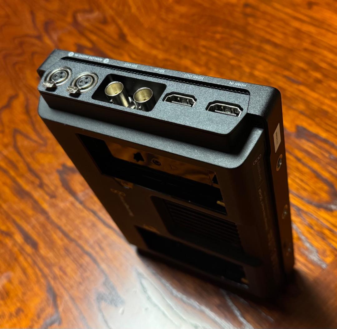 【セット一式】Blackmagic Video Assist 7\" 12G