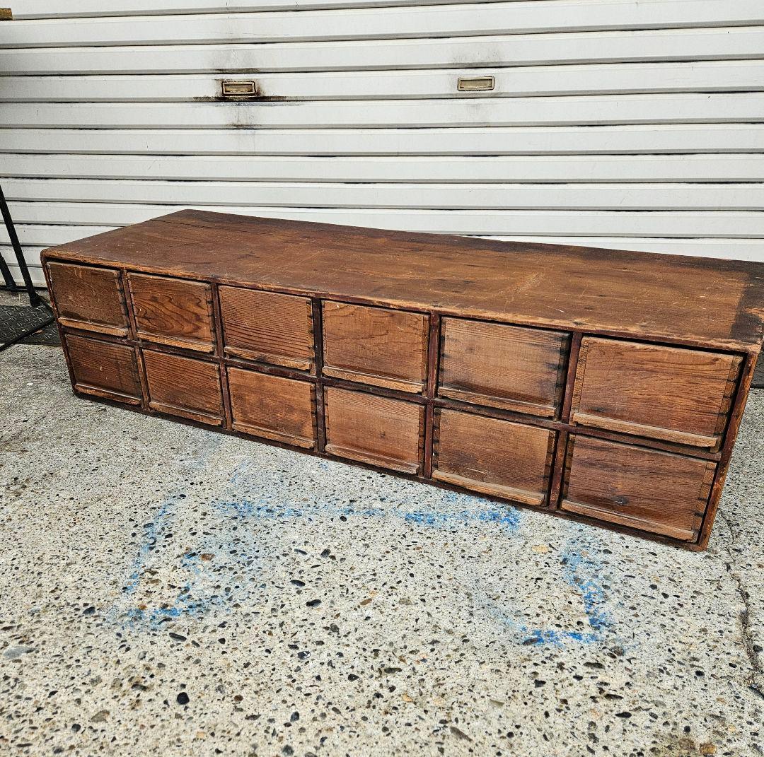 USヴィンテージ 古いファイルキャビネット 木製引出し 12杯 収納 古家具