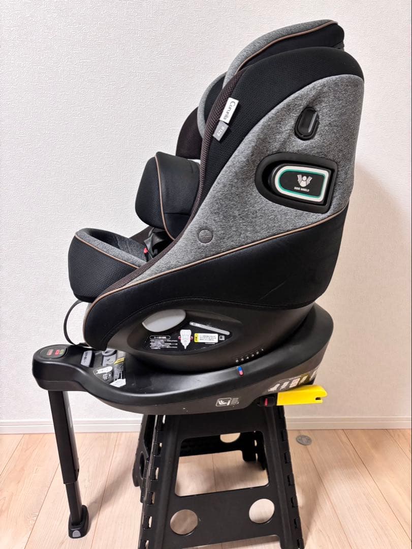 ⭕️本日限定値下げ　美品　アップリカ クルリラプロテクト ISOFIX 回転式
