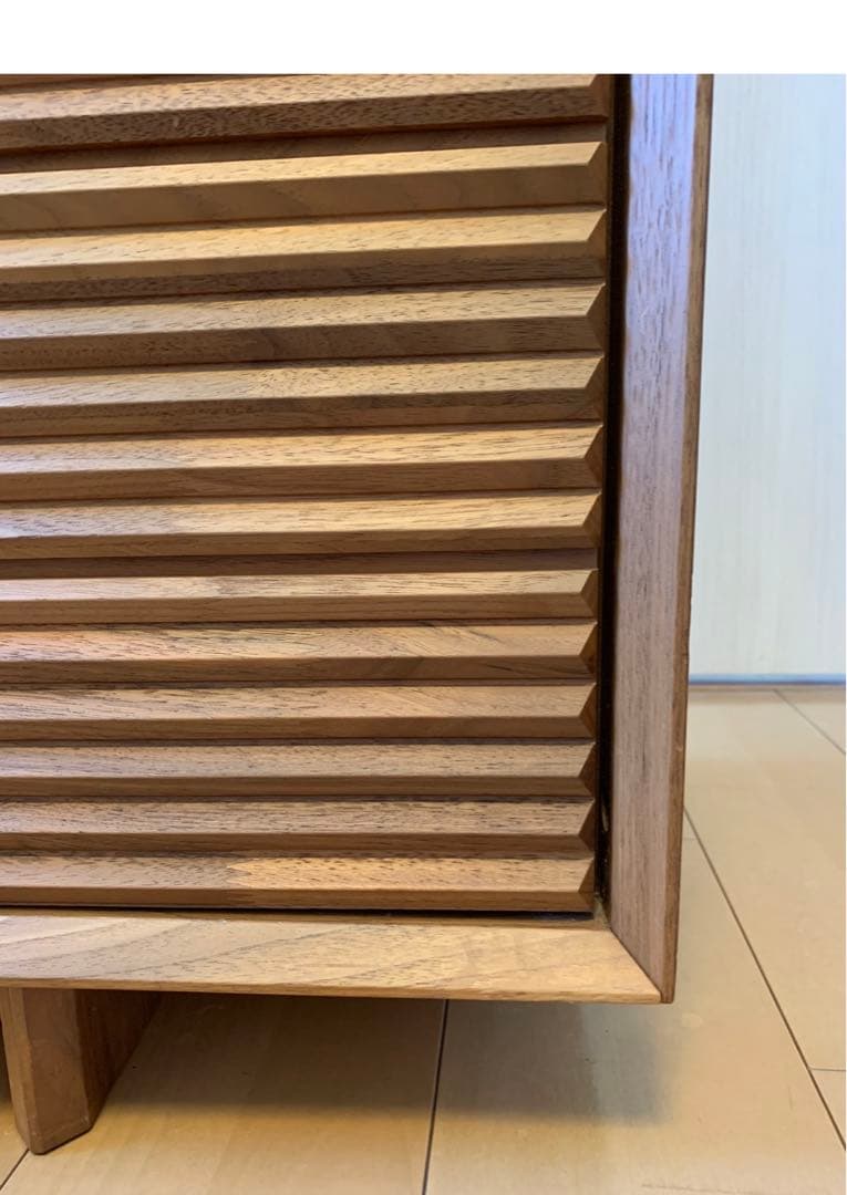 カリモク家具ソリットボードウォールナット