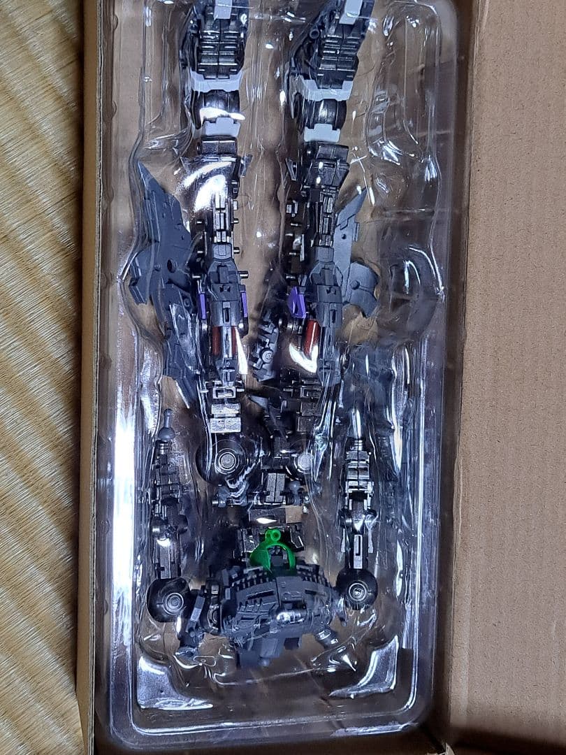 V-TIGER　1/100 MG Hi-νガンダム 塗装済ウェポン付き