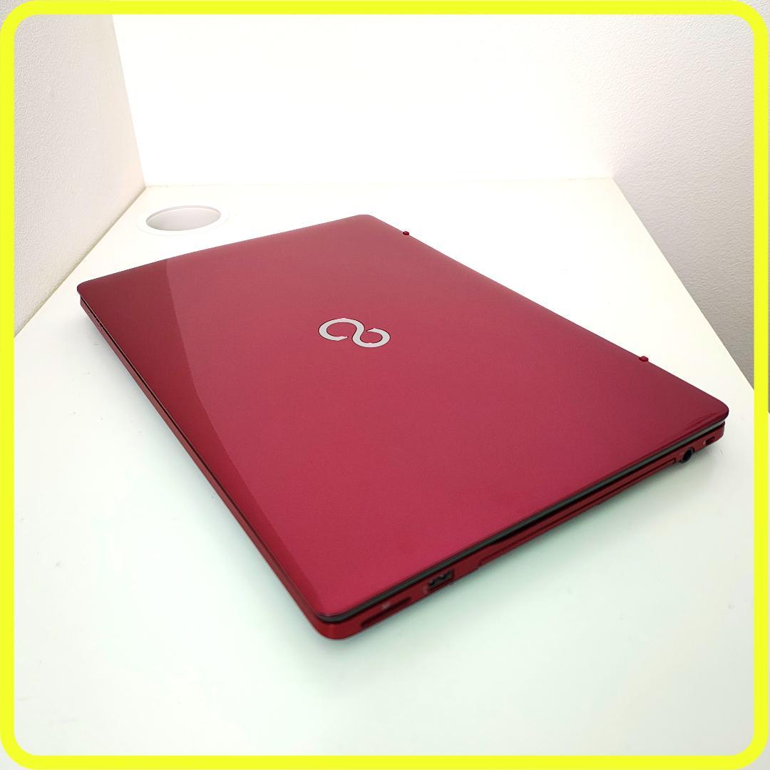 赤　新品SSD256GB⭐️windows11ノートパソコン　カメラ　780