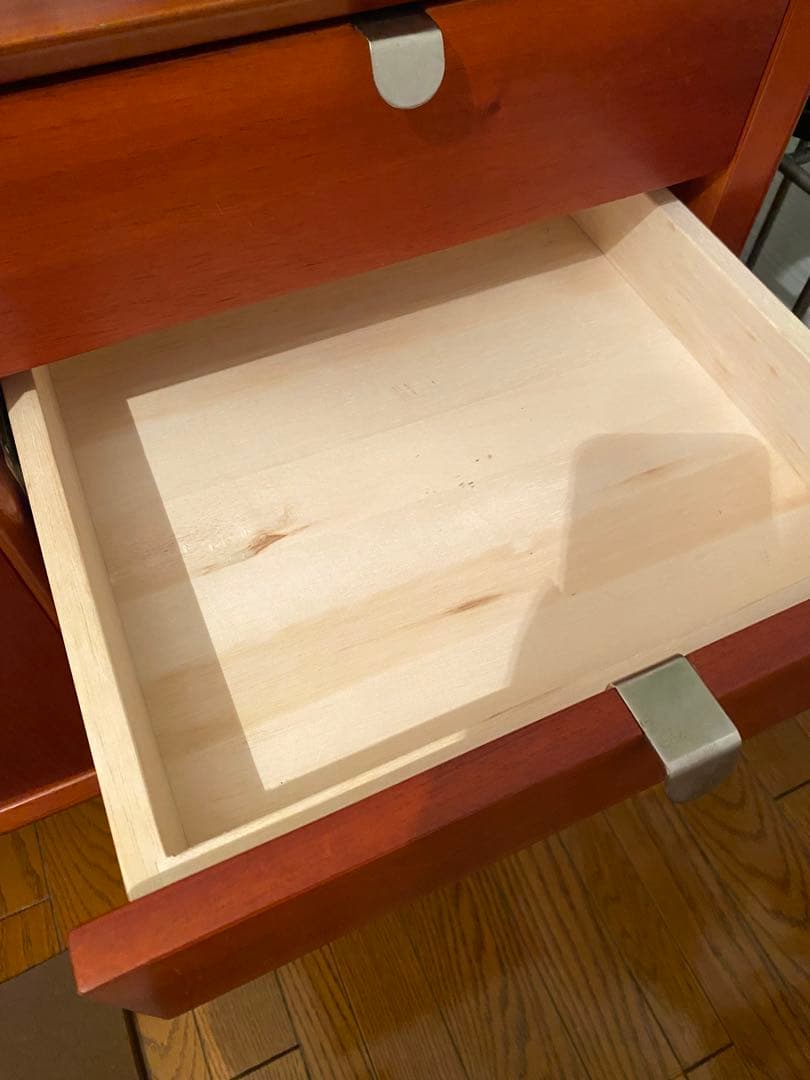 マホガニーサイドボード　ヴィンテージ　チェスト　箪笥　収納　脚つき　チーク　北欧