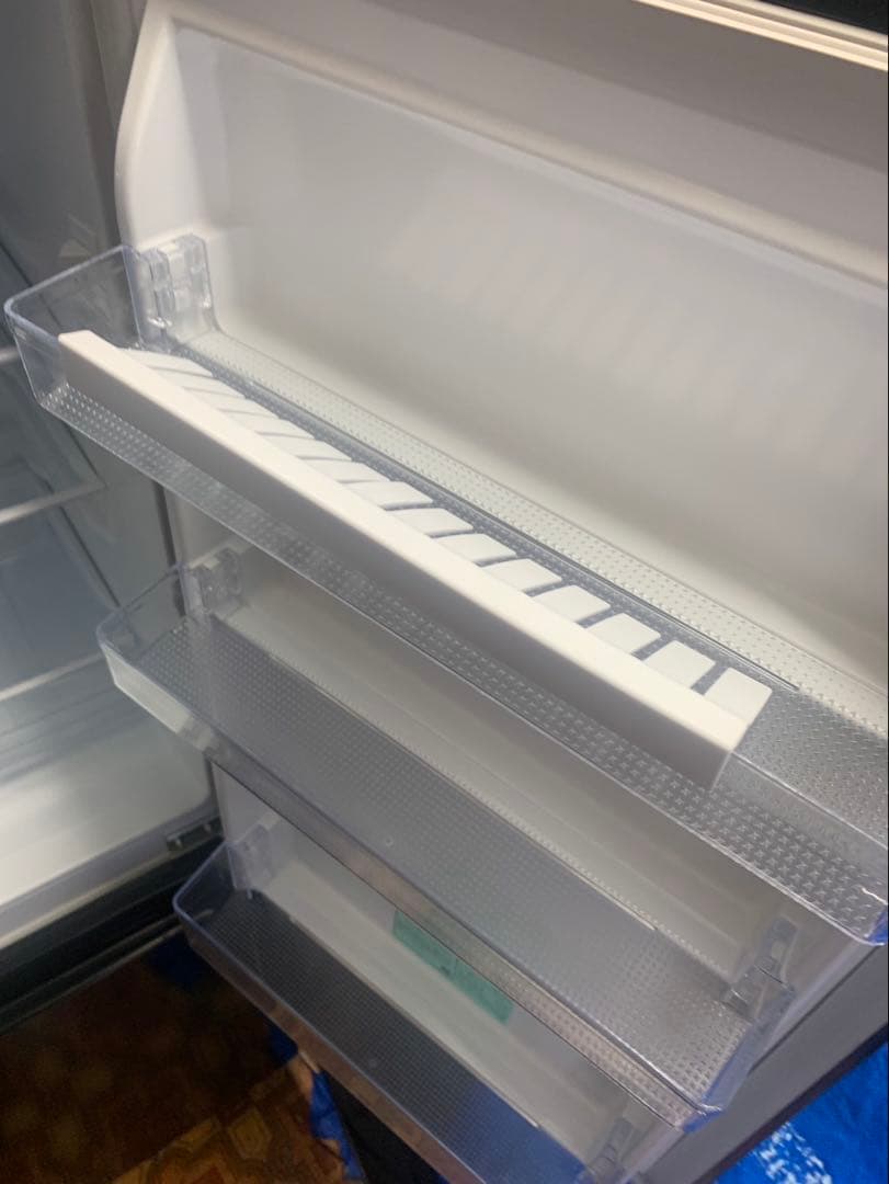 ＊東京都付近取引限定＊美品 高年式　ハイセンス 冷蔵庫 HR-D1701B