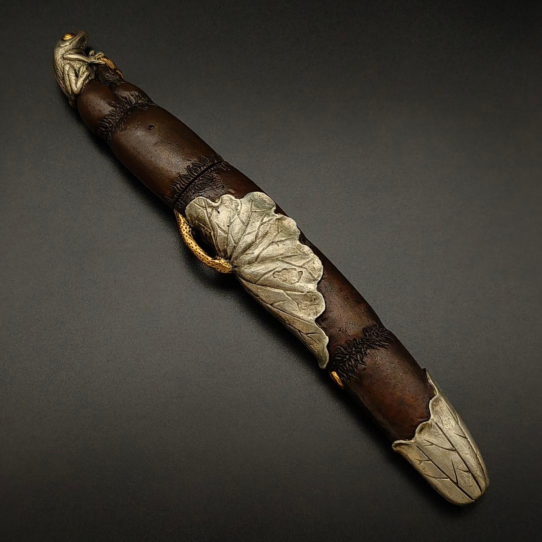 年末セール　銅製刀装具　短刀拵　柄鞘一式　蝦蟇の図　絵金銀　金工品　細工　刀装具