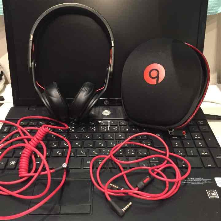 Beats by dr. dre 黒赤