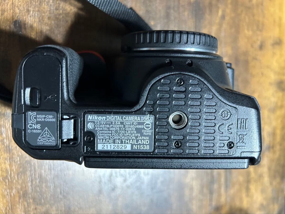 Nikon D5600 ダブルズームキット　アクセサリー付き