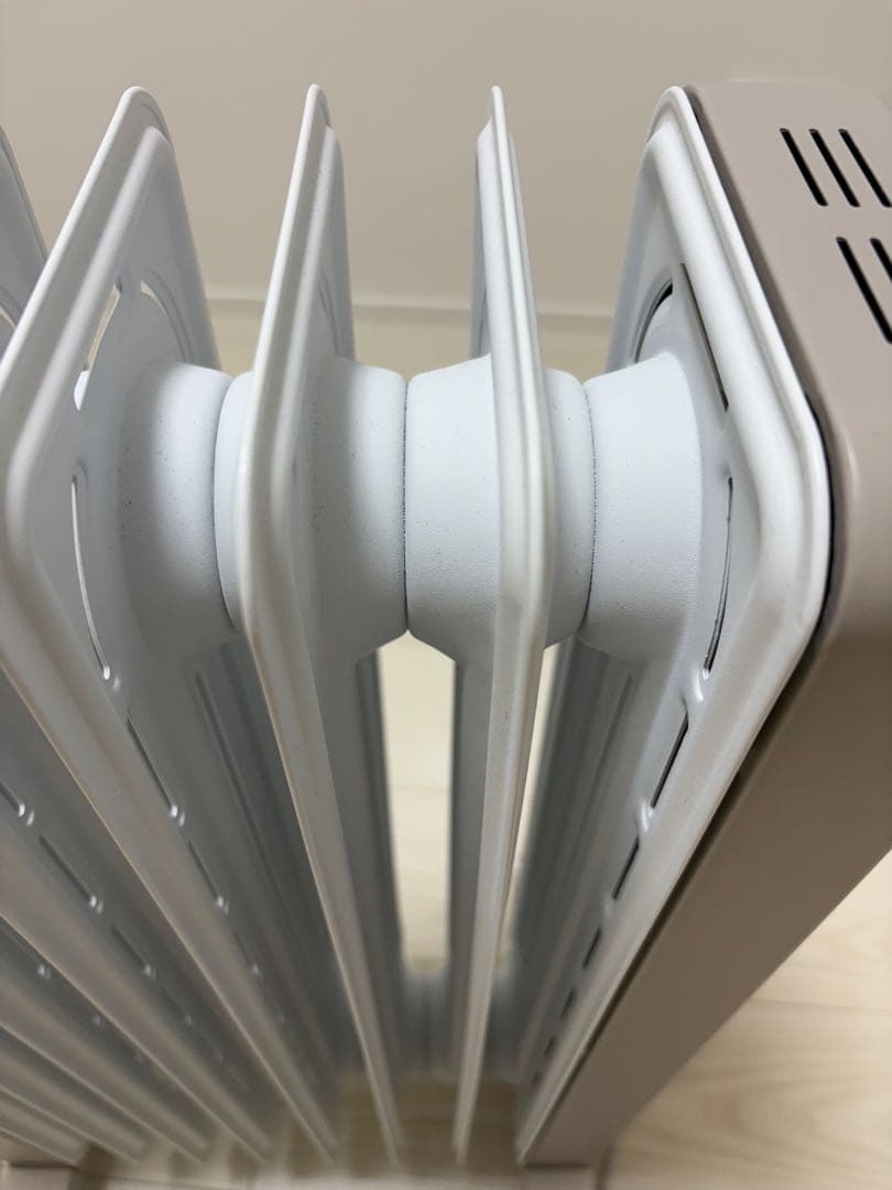 De'Longhi デロンギ オイルヒーター ヴェルティカルド