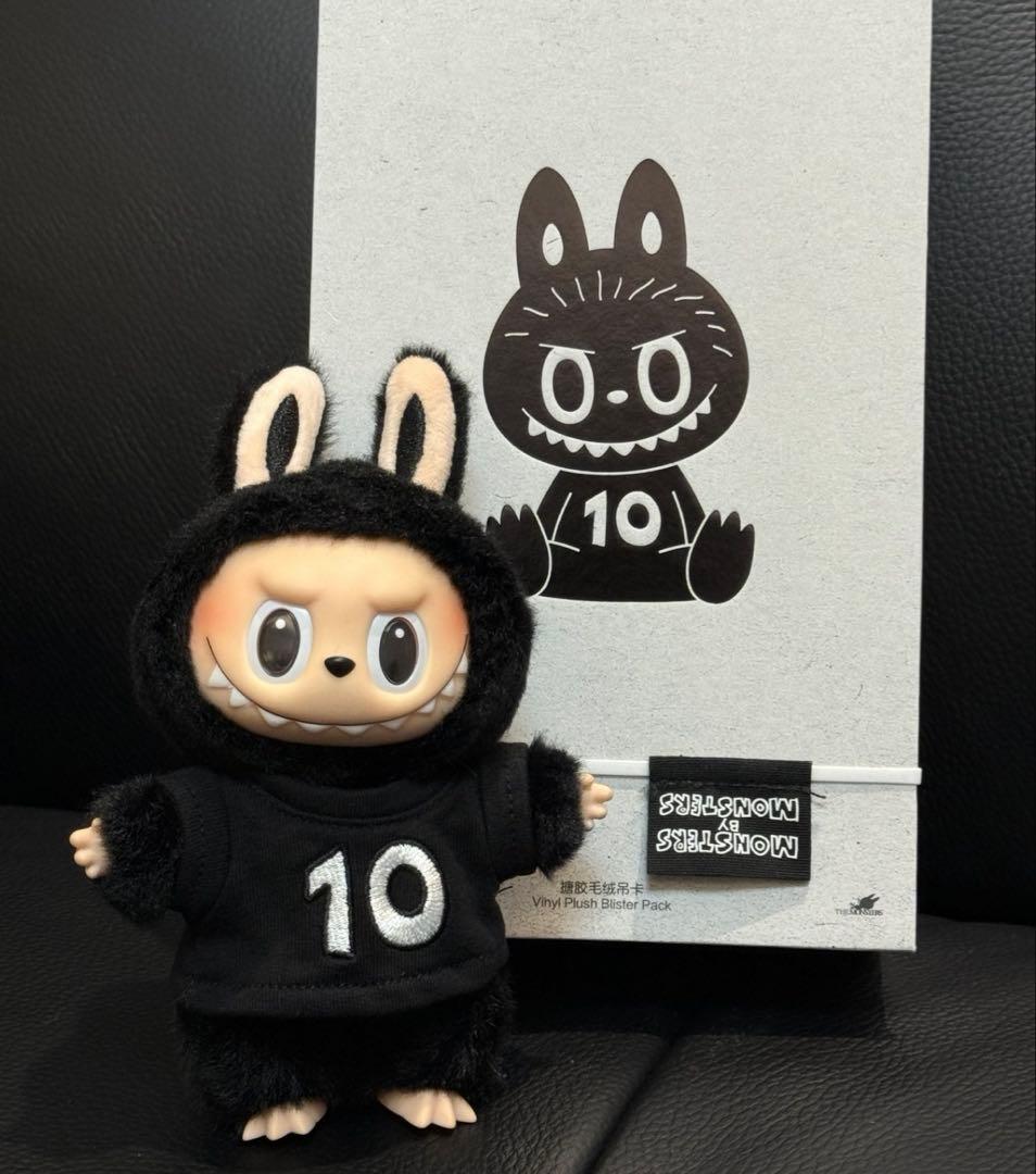 THE MONSTERS LABUBU 10周年記念展限定ぬいぐるみ