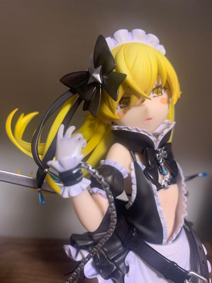 MAIDMADE 忍野忍 フィギュア 中古