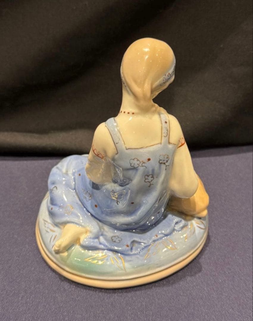 レア‼️ソビエト　アンティーク グジェリ焼き。 女の子とヤギ、フィギュア