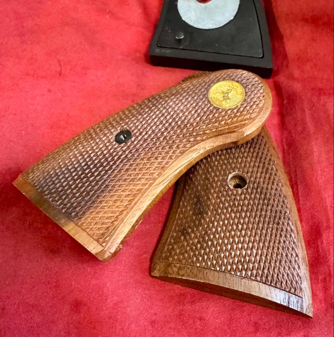 タナカ？実物？ コルトパイソン サービスサイズ 木製グリップ