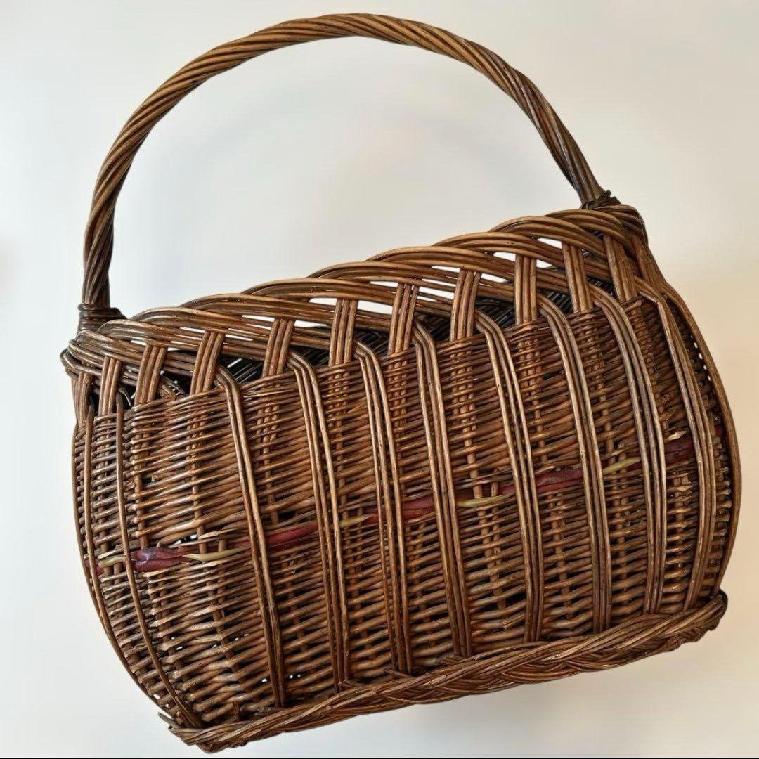 【人気のデザイン】飴色手作りパニエ　フランスアンティーク　バスケット　カゴ