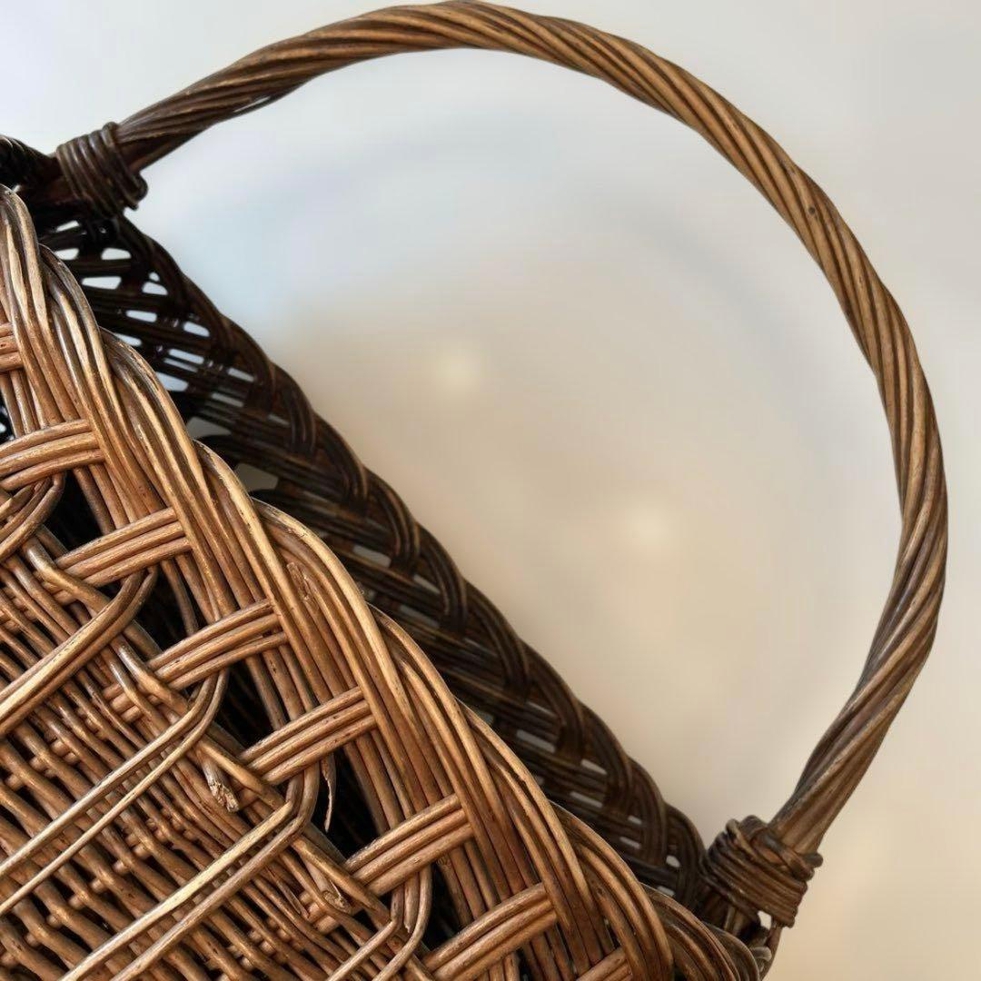 【人気のデザイン】飴色手作りパニエ　フランスアンティーク　バスケット　カゴ