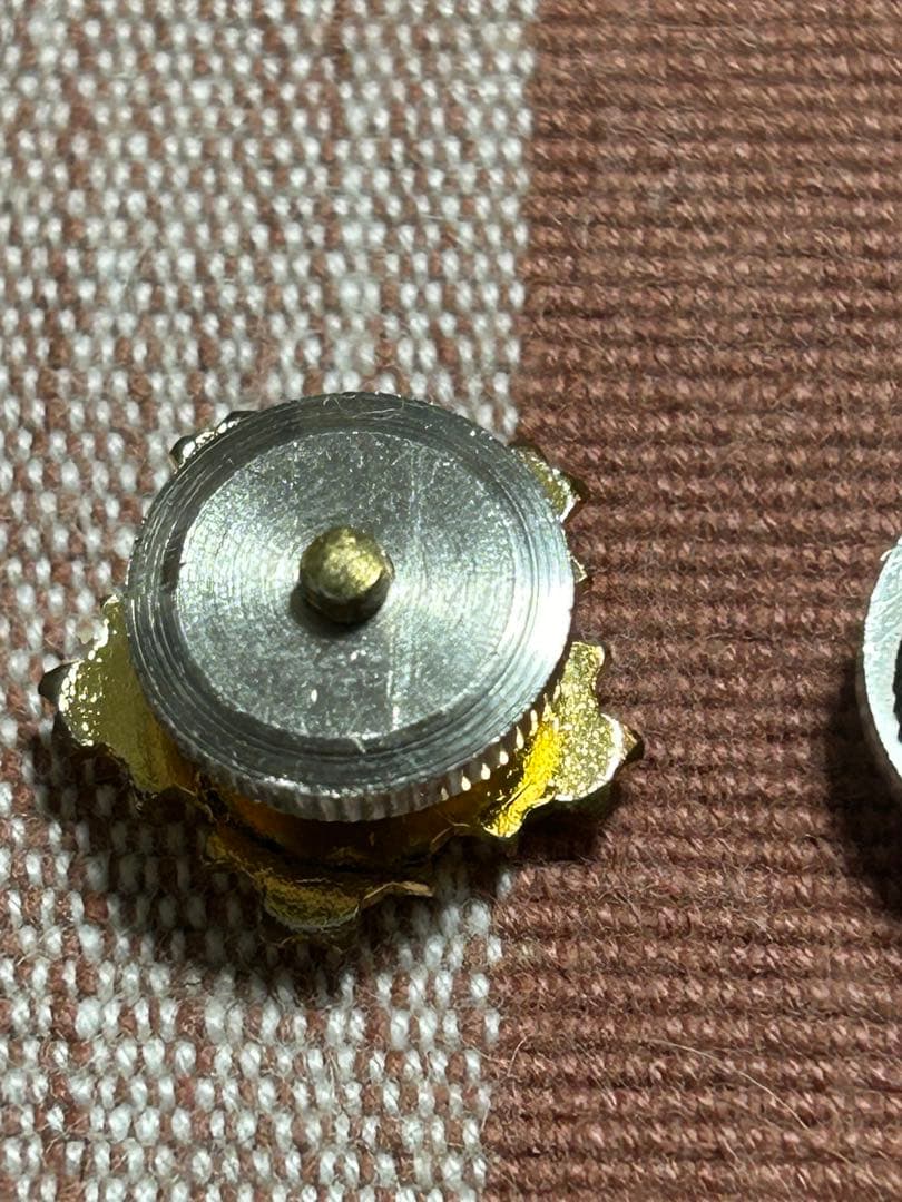 襟章　警視庁捜査一課　菊花紋　旭日章　3点セット　警察グッズ　バッジ　レプリカ