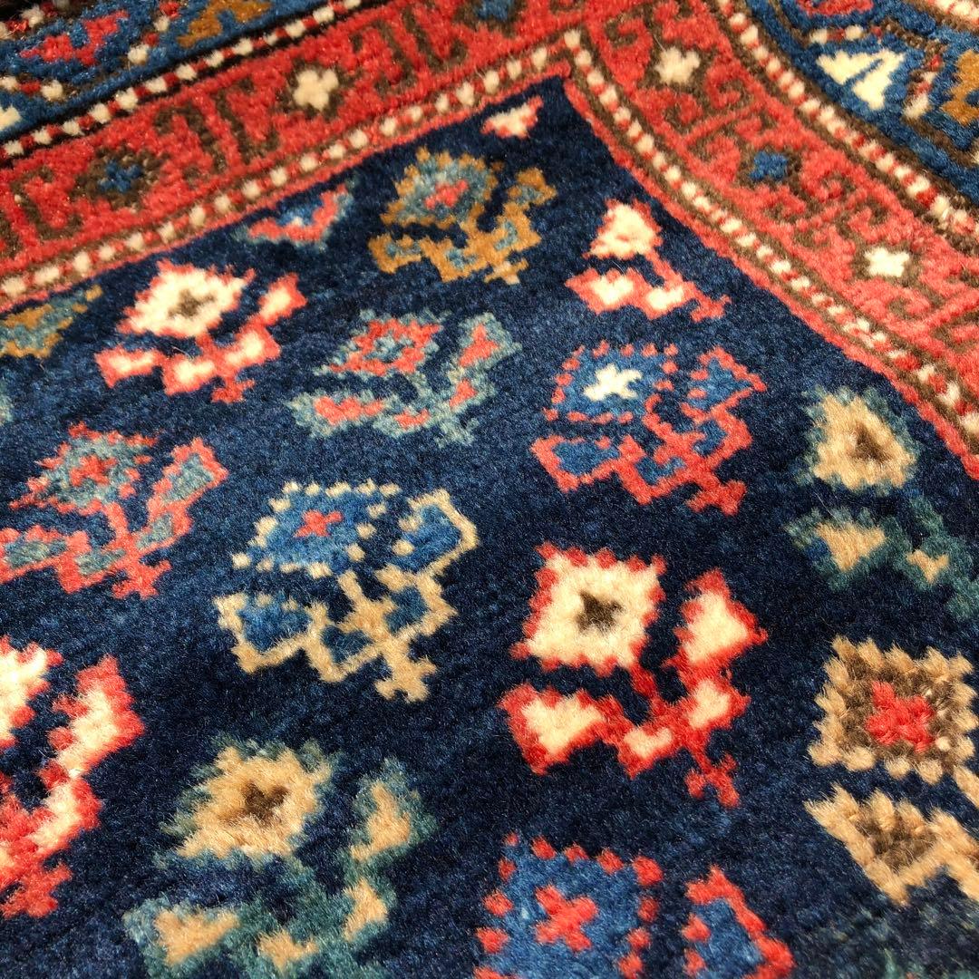 セミアンティーク絨毯 クルド系 植物柄の袋表 手織り トライバルラグ