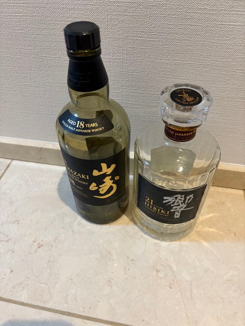 山崎18年　空瓶　響21年　空瓶　超美品