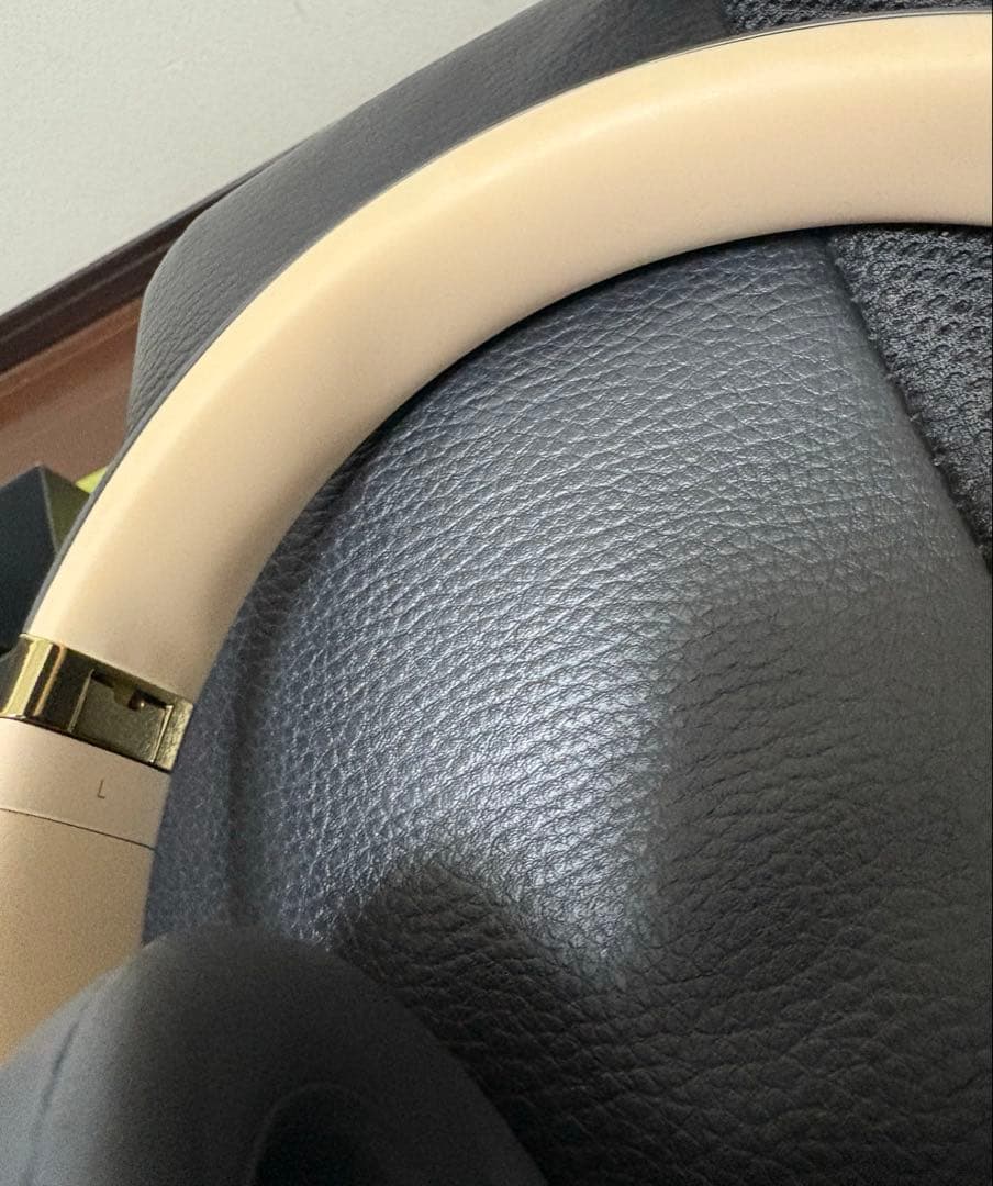 Beats Studio3 Wirelessシャドーグレー