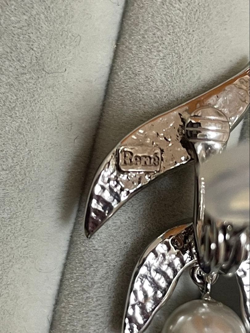美品　ルネ　Rene パール　スズラン　ブローチ＆イヤリング　セット
