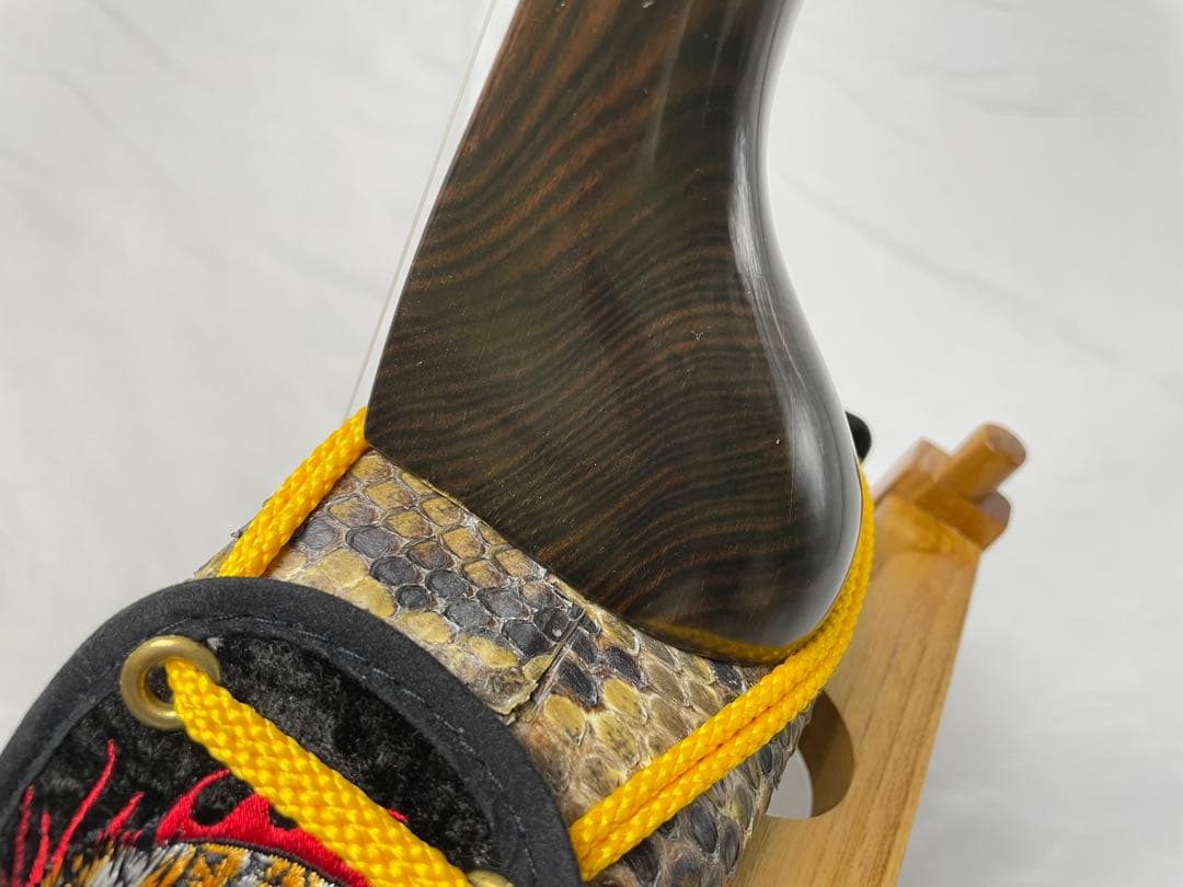 宮古木工芸 縞黒檀/カマゴン　本皮1枚張り三線