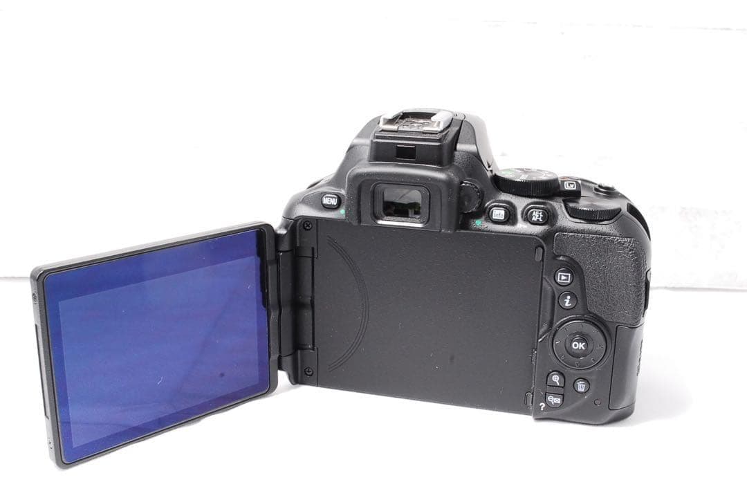 Wi-Fi搭載✨高画質一眼 Nikon D5600 動作◎ 人気 軽量 即使用可