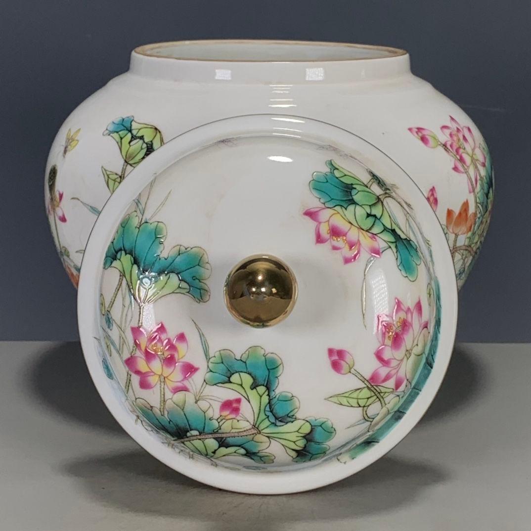 清乾隆粉彩蒔金蓮花蓋缶 景徳鎮 陶磁器 装飾品 工芸品 美術品 置物