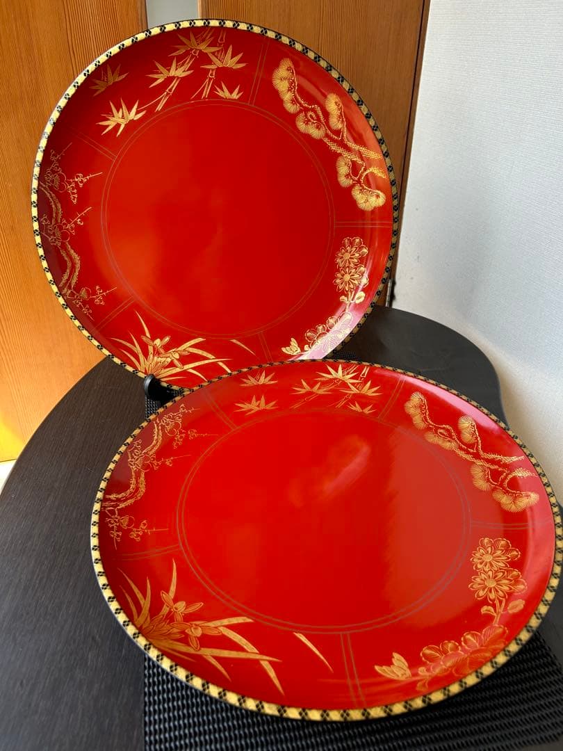 輪島塗 朱塗 沈金 松竹梅 菖蒲 菊 漆器 極上本堅地 角知漆器 飾り皿大皿弍枚