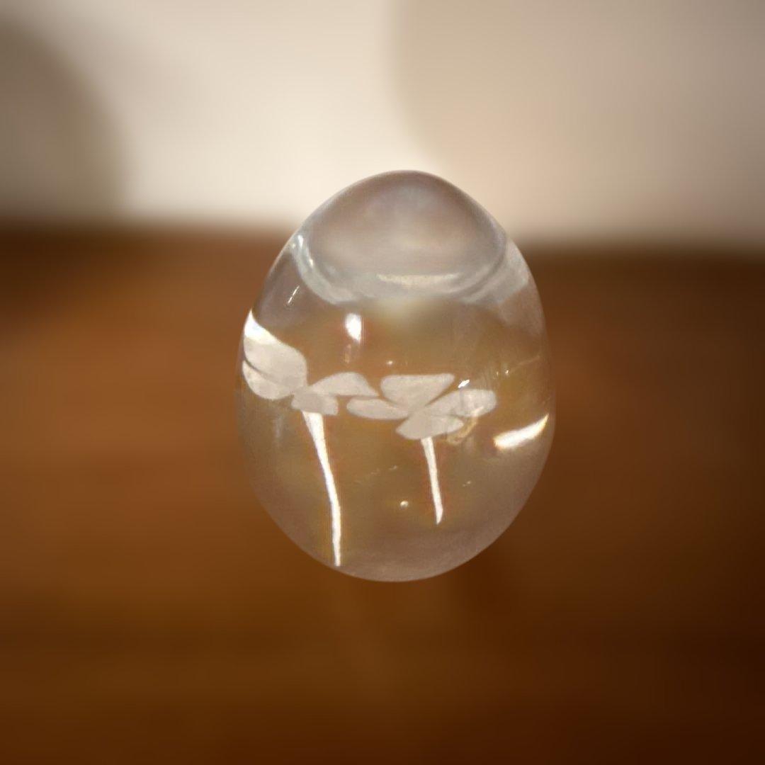 イイノナホ　ペーパーウエイト 白クローバーカップル clover couple