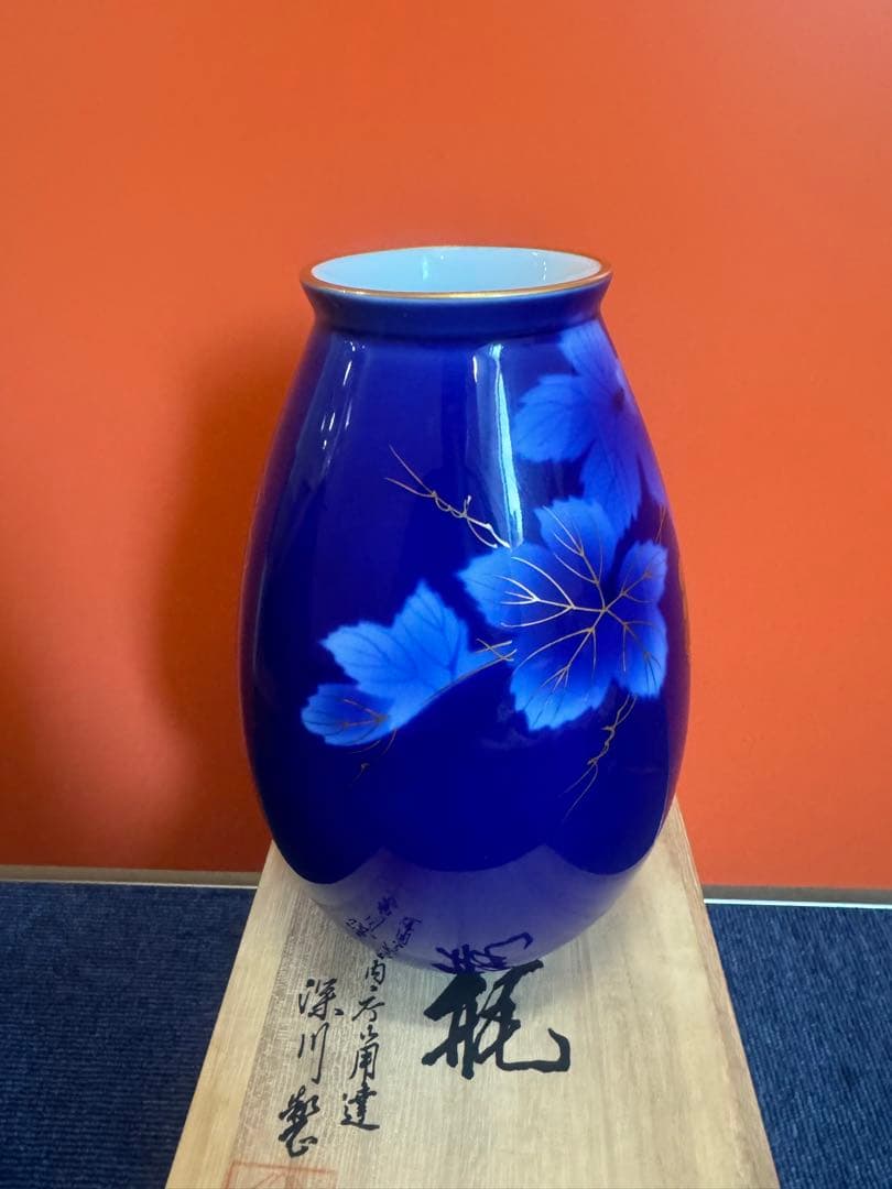 1888 深川製磁　葡萄瑠璃　松型花瓶　金彩　未使用