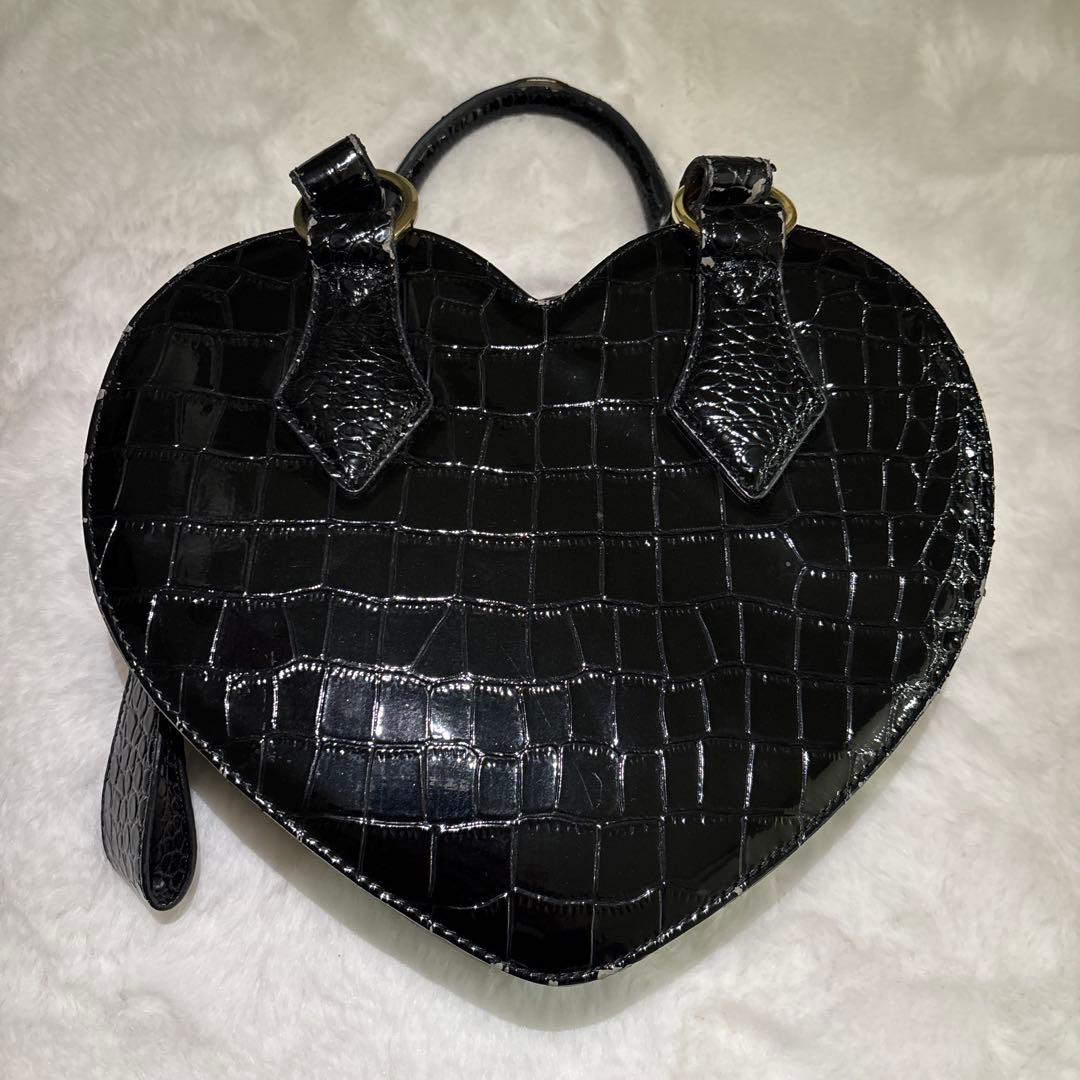 ヴィヴィアンウエストウッド　ハート型エナメルハンドバッグ