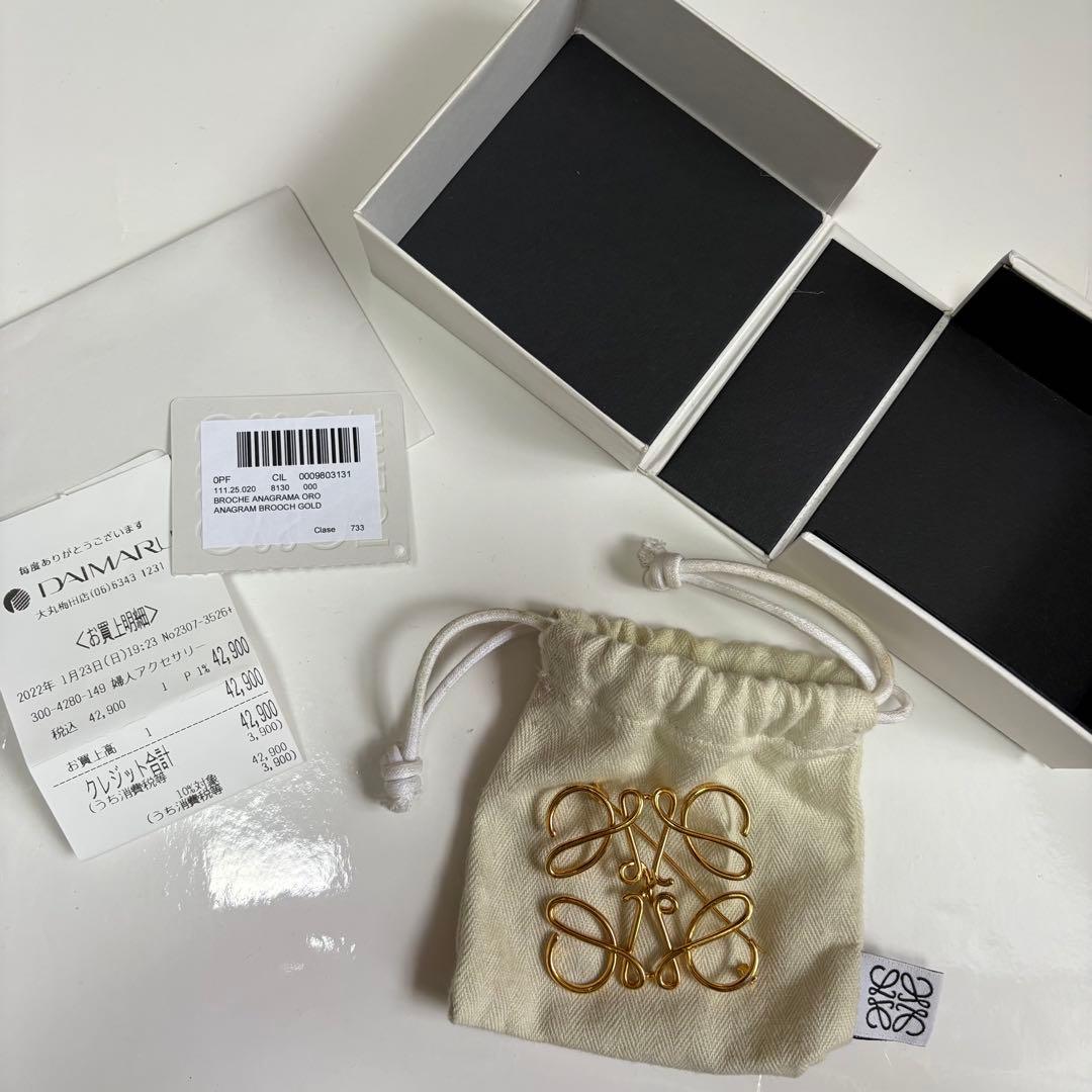 日曜日セール　LOEWE アナグラム　ブローチ　ゴールド