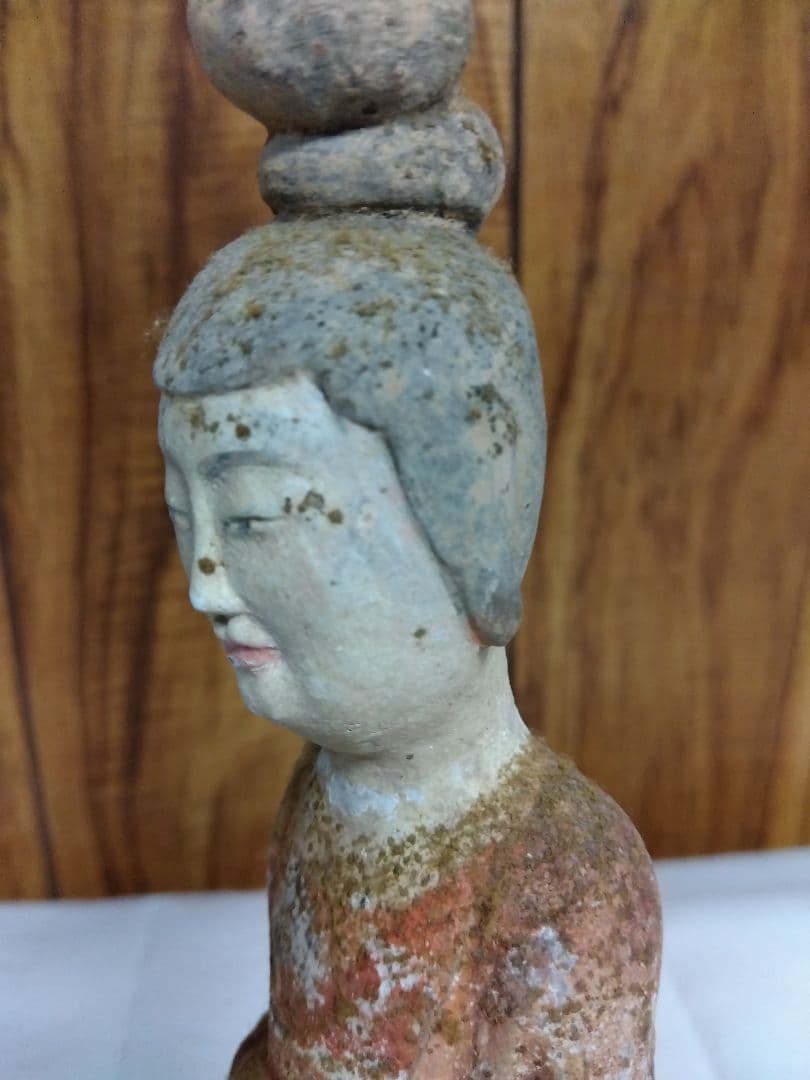 中国古代 加彩婦人俑　中国古美術