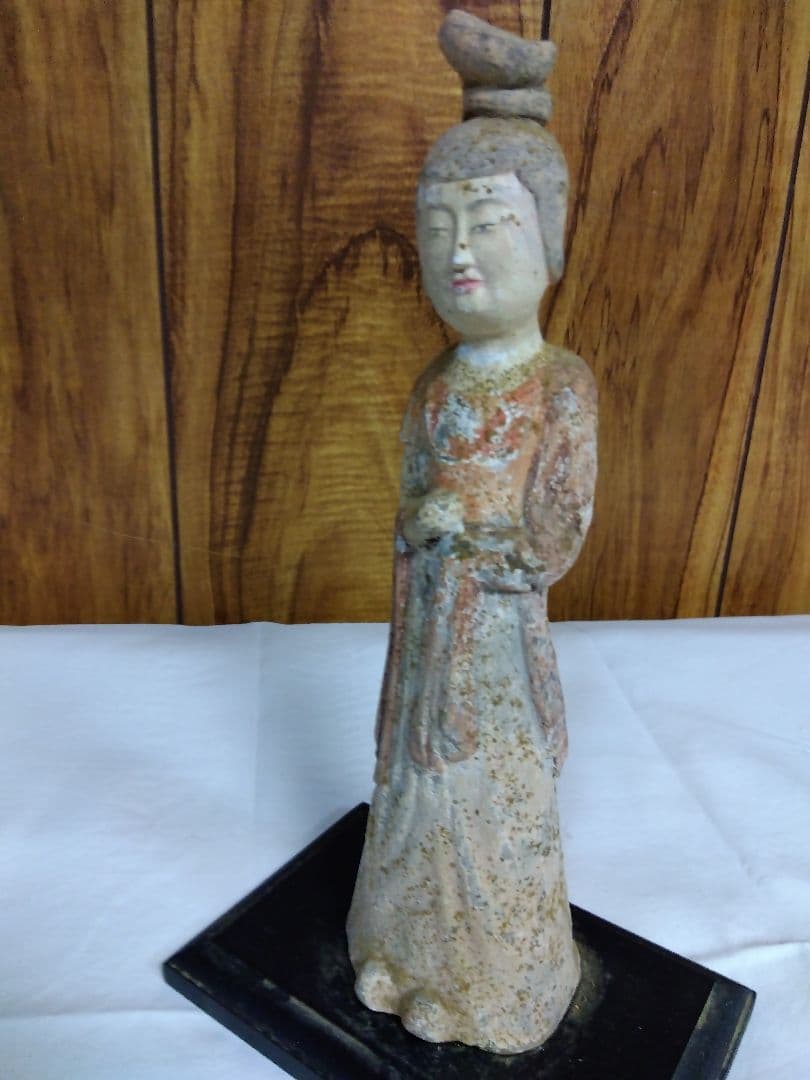 中国古代 加彩婦人俑　中国古美術