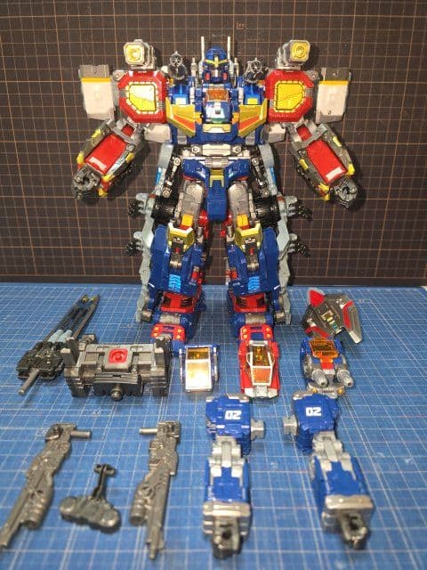 ダイアクロンDA-85 パワードグレイターバトルコンボイ鎧装合体セット