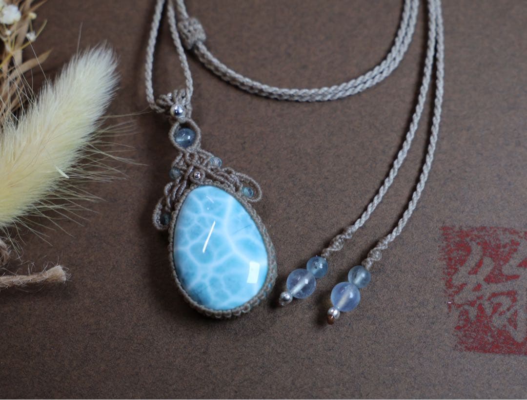 ラリマー　マクラメ　ネックレス