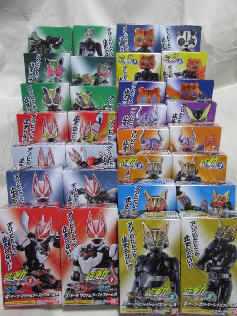 新品未開封　層動 仮面ライダーオーズ　装動　ギーツ　リバイ　バイス　セット
