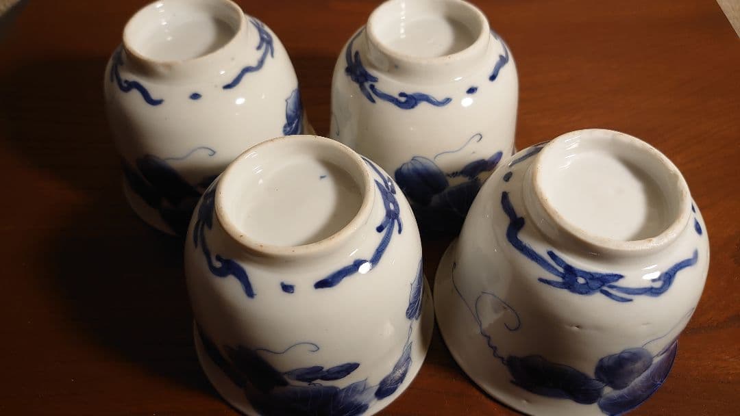 李朝　白磁　染付　蔓草文様　古染付　アンティーク李朝　蔵出し　鑑賞陶器　４客