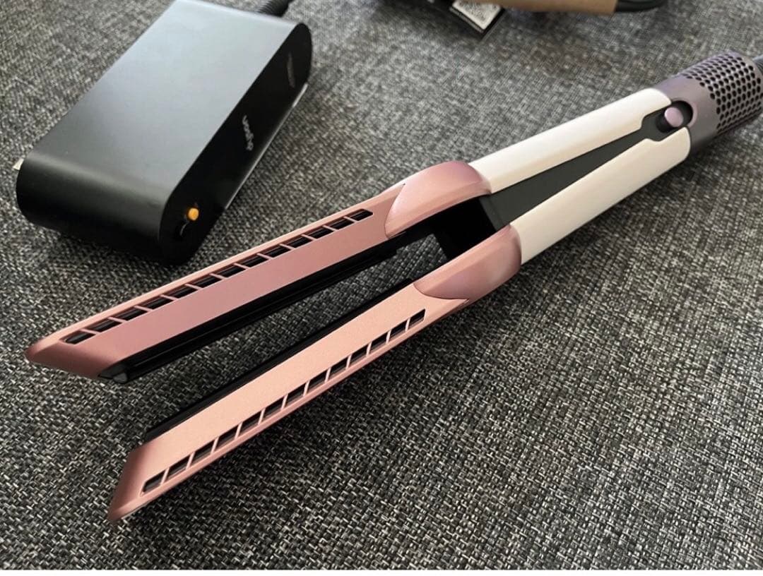 ダイソン　Dyson エアストレート　新品未使用　正規品　在庫限り