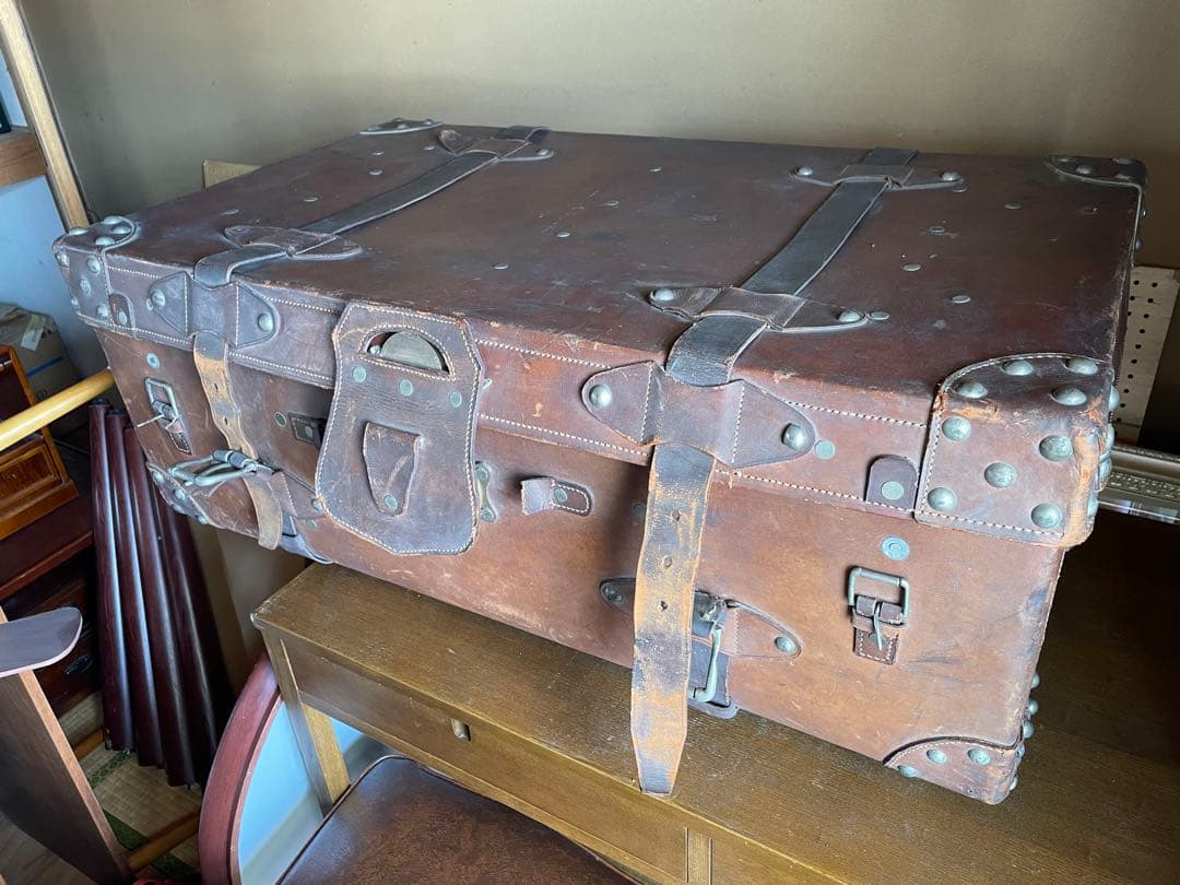 革製トランク