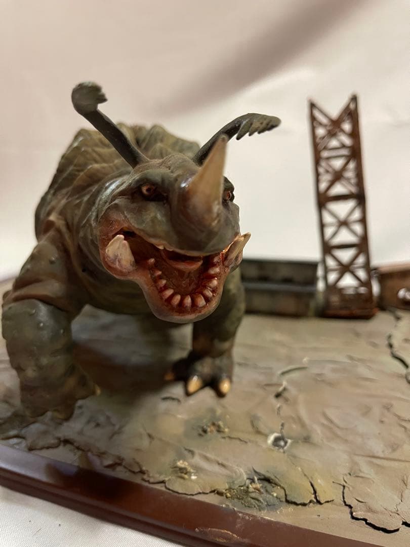 ウルトラマン　ネロンガ　ガレージキット　22cm