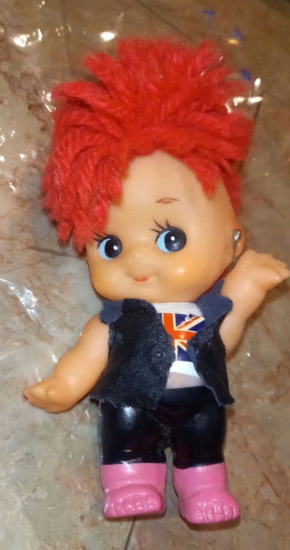 レア★キューピー★パンク★ROCKSTAR★ソフビ人形