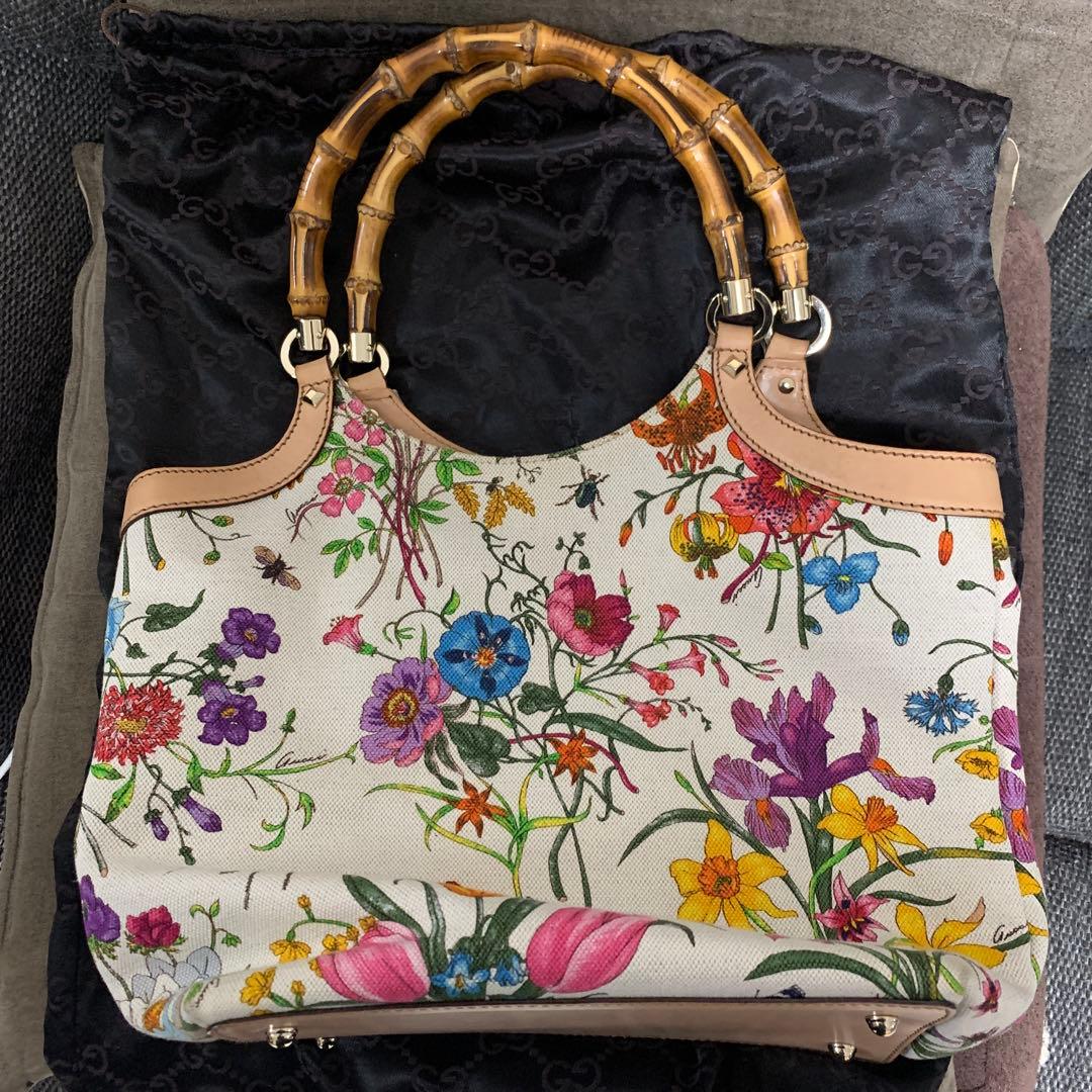 むぎ出品⭐︎GUCCIフローラ　花柄キャンバス製トートバッグ